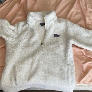 XL fleece patagonia!!